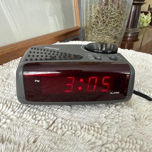 Vintage Spartus Digital Alarm Clock | Retro 80s/90s Desktop Clock