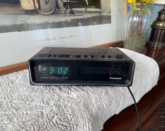 Vintage Panasonic RC-95 Dual Alarm Clock Radio | 1980s Faux Woodgrain Retro Tech