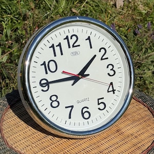 Vintage Tozai Plastic Quartz Wall Clock | 11” Silver Industrial Schoolhouse Retro Home Decor | Mid Century Modern Round Clock