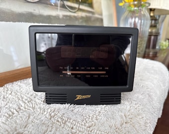 Vintage Zenith TV Style Alarm Clock Radio | Retro 80s Black Green Display