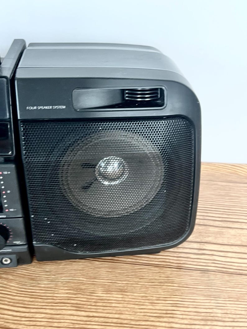 Vintage GE Boombox Cassette Player | Retro 80s AM/FM Radio Stereo ...