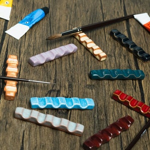 Pinselhalter / Pinselhalter: Handgemachter Keramik Pinselhalter für Künstler