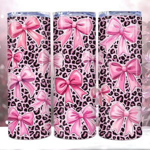 Rosa kokett rosett med glitter leopardskinn tumbler wrap 20oz PNG, sömlös sublimeringsdesign, flickaktiga rosa rosetter, flickaktigt tjejstil tumbler