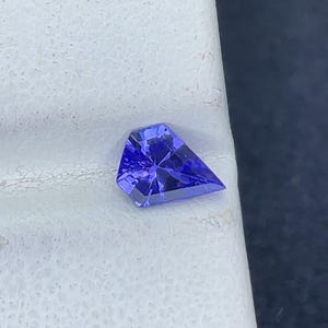 0.60 Ct Natural Blue Tanzanite Fancy Pear cut shape Blue color size (6.90x5.40x3.20) mm