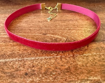 Collana girocollo in velluto rosso Merlot – Velluto svizzero, acciaio inossidabile, regolabile, ipoallergenica e resistente all'ossidazione, regalo fatto a mano per lei