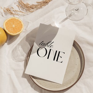 W01 - Moderne Hochzeit Tischnummern Vorlage - Vintage Inspiriert Klassiker Spaß Französisch Wunderlich Minimalistisch Ästhetik - Digital Download