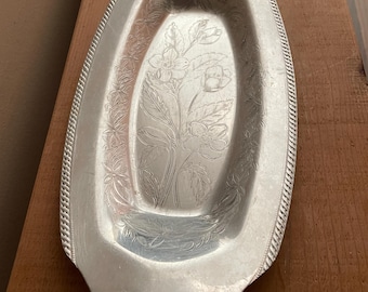 Vintage Aluminum Bread Tray Boat Shaped Serving Platter Embossed Floral 13.75”