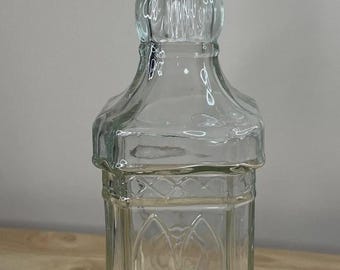 Vintage-Style Clear Glass Bottle / Decanter – Embossed, 700ml (23.7 oz)