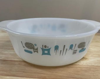 Fire King Anchor Hocking Blue Heaven 1 Qt Casserole Dish Milk Glass Atomic MCM