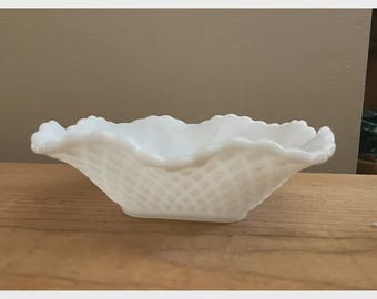 Vintage White Milk Glass Ruffled Candy Trinket Dish Diamond Point Square 6.25”