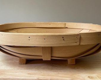 Vintage Bentwood Basket with Footed Base – Rustic Slatted Design