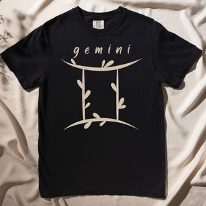 Gemini Zodiac T Shirt Botanical Zodiac Symbol Tee Astrology T Shirt Gift for Her Gift for Friends