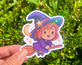 Bonita pegatina de bruja espeluznante para Halloween. Disponible en laminado brillante o holográfico.