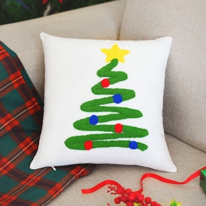 Christmas Tree Punch Needle Pillow Cover, Christmas Decorations, Farmhouse Decor, Merry Christmas Cushion, Winter Holiday Decor, Custom Gift
