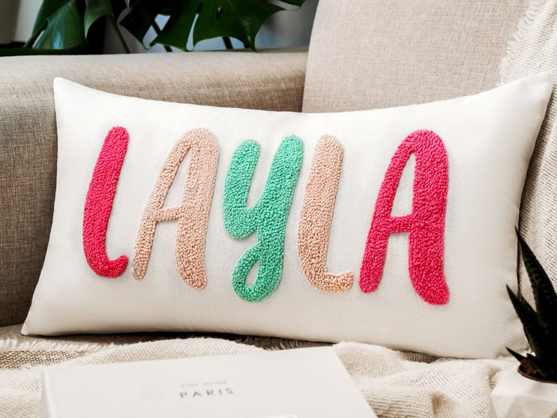 Almohada bordada personalizada, regalo personalizado, decoración del hogar, regalo de aniversario, idea de regalo para novio, regalo de cumpleaños para él, almohada de lanzamiento personalizada imagen 3