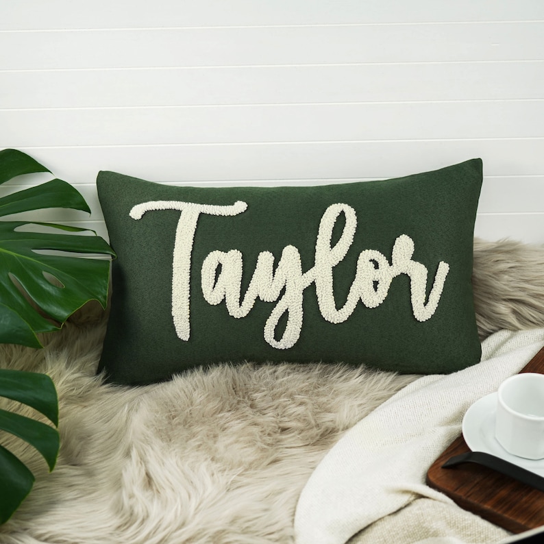 Op maat geborduurd kussen Gepersonaliseerd cadeau, Home Decor, Verjaardagscadeau, Vriendje Cadeau Idee, Verjaardagscadeau voor hem, Custom Throw Pillow afbeelding 4