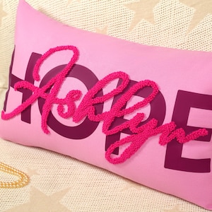 Personalisieren Sie Monogramm Punch Needle Kissen, Nadelpunkt Kissen, Babypartygeschenk, Kinderzimmer Dekor, Baby Namen Kissen, Benutzerdefinierte Kissen Dekor