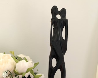 Abstract Wood Sculpture Kissing Lovers