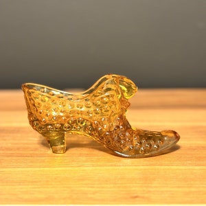 Vintage Fenton Glass Shoe With Cat Head, Hobnail and Amber