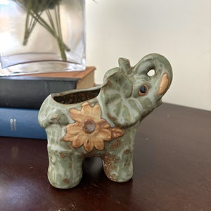Jardinière éléphant en céramique vintage image 1