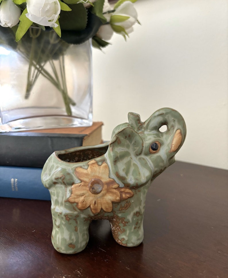 Jardinière éléphant en céramique vintage image 1