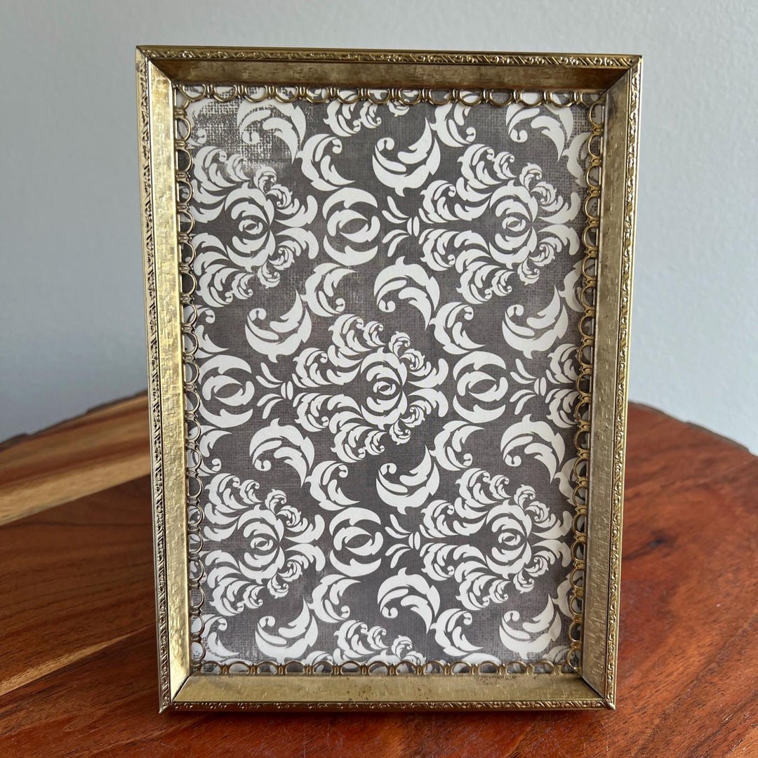 Vintage 5x7 Gold Metal Picture Frame Scalloped Border, Non-glare Glass ...