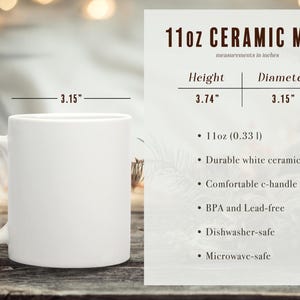 K&ouml;nnte beinhalten: Wei&szlig;e Keramiktasse mit C-f&ouml;rmigem Henkel. Die Tasse ist 9,5 cm hoch und 8 cm im Durchmesser. Sie fasst 330 ml Fl&uuml;ssigkeit. Die Tasse ist sp&uuml;lmaschinen- und mikrowellengeeignet.