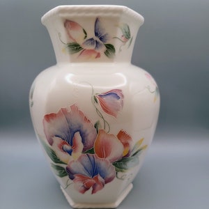 Vase, Aynsley, Little Sweetheart