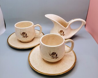Mid-Century Gold Floral Motif Speckled Beige Pottery Set – 2 Cups and Saucers & Creamer