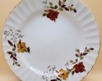 Small Plate (Gold Rim), EW-6919, Red and Yellow Flower