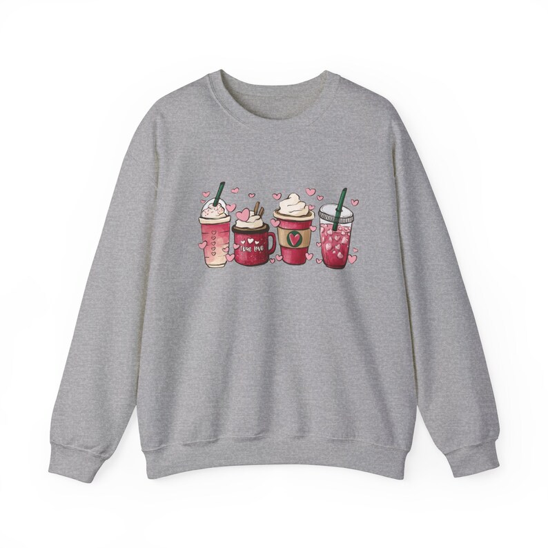 Sudadera de café del día de San Valentín, cuello redondo de la persona del café, San Valentín personal, regalo de mamá de papá, camisa del corazón imagen 9