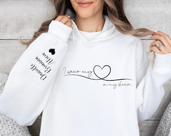 Personalized Mom HOODIE With Kids Names, Mom Sweatshirt, I Wear My Heart On My Sleeve, Mama Sweatshirt, Mother&#39;s Day Gift from Kids