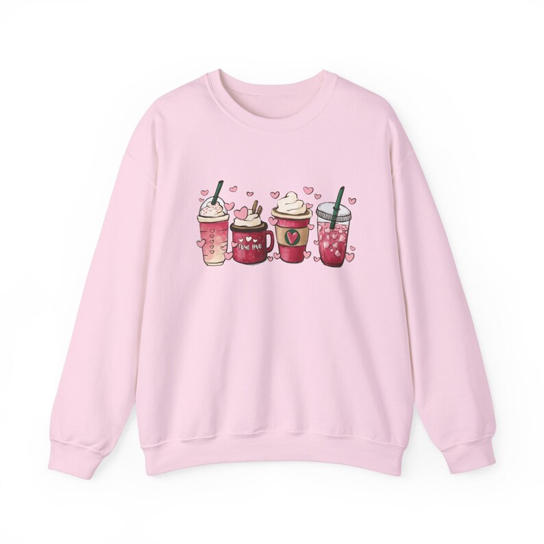 Sudadera de café del día de San Valentín, cuello redondo de la persona del café, San Valentín personal, regalo de mamá de papá, camisa del corazón imagen 2