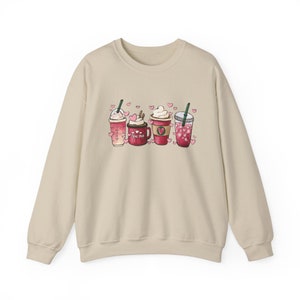 Sudadera de café del día de San Valentín, cuello redondo de la persona del café, San Valentín personal, regalo de mamá de papá, camisa del corazón imagen 8