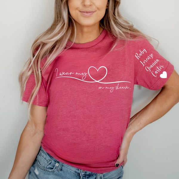 T-shirt personnalisé pour maman avec des noms d'enfants, le coeur sur ma manche, cadeau d'un enfant, cadeau de fête des mères, cadeau d'anniversaire personnalisé