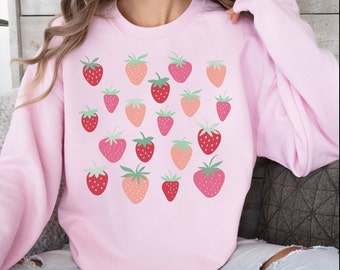 Strawberry Shirt, Cottagecore Clothes, Aesthetic Garden Sweatshirt, Retro Berry Crewneck