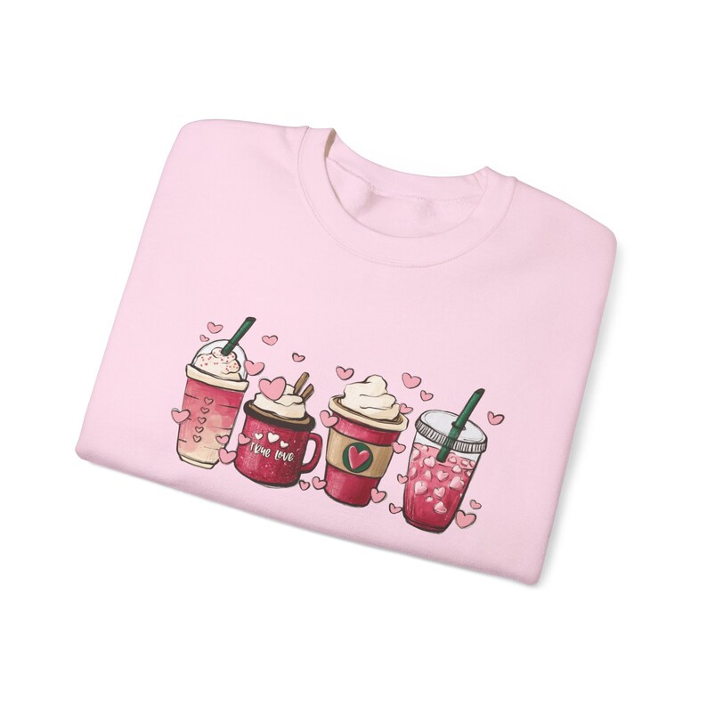 Sudadera de café del día de San Valentín, cuello redondo de la persona del café, San Valentín personal, regalo de mamá de papá, camisa del corazón imagen 3