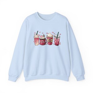 Sudadera de café del día de San Valentín, cuello redondo de la persona del café, San Valentín personal, regalo de mamá de papá, camisa del corazón imagen 6