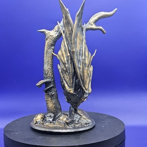 Hängende Fledermaus Statue