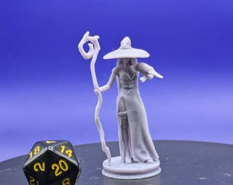 Azora the witch miniature- for table top games such as dungeons and dragons/Pathfinder