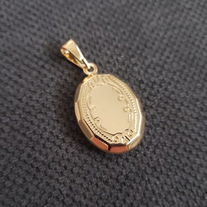 Gold filled oval Locket Pendant, picture photo family jewelry charm art deco locket frame charm