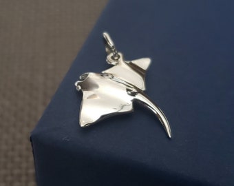 Pendentif raie manta réaliste en argent sterling, collection raies pastenague océan sous la mer, oiseaux de la mer