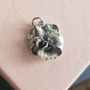 sterling silver Pansy flower charm necklace supply, flower petal blossoms, wedding bouquet pendant