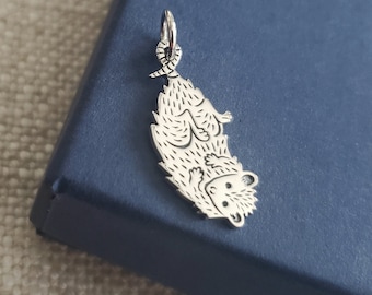 sterling silver flat possum charm animal critter pendant