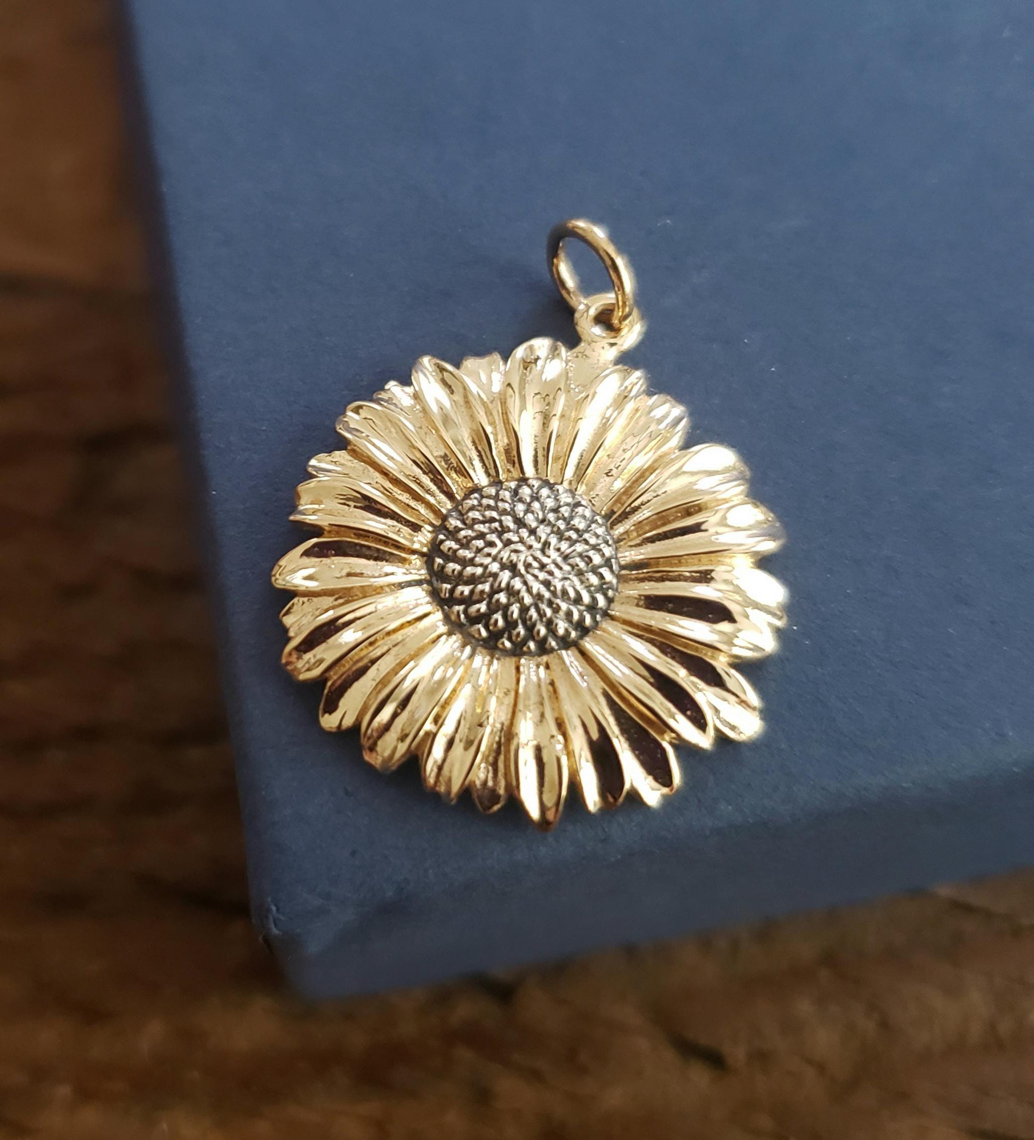   ジョージジェンセン　デイジー　ネックレス　イヤリング ジョージ ジェンセン》2023年春夏新作コレクション「Daisy」を