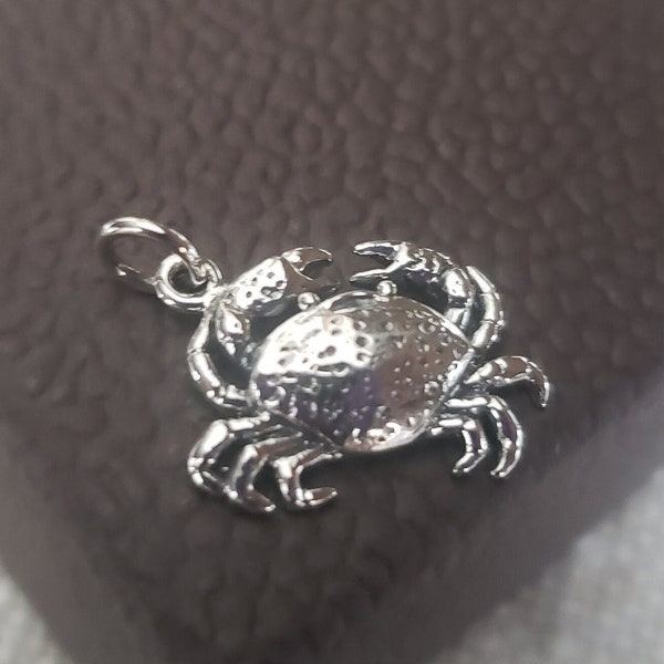 Sterling Silver crab Charm, realistc ocean beach charm, sea creature, aquarium jewelry happy as a crab