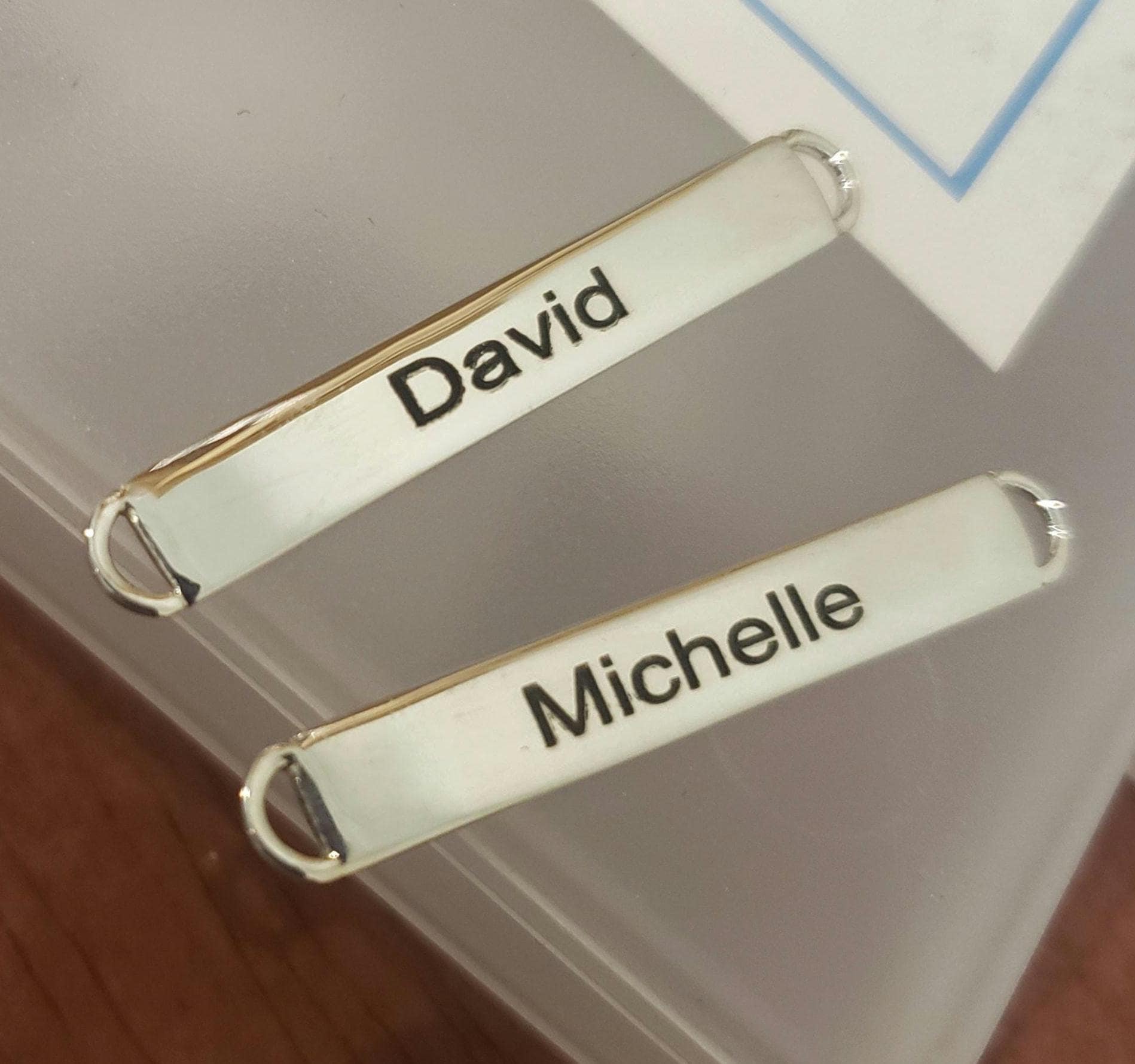 スターリングシルバーのカスタム刻印サイドウェイバー、空白の長方形