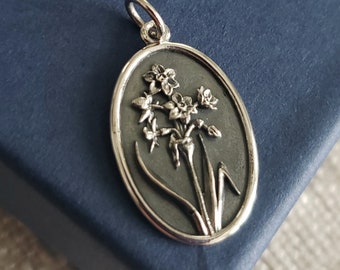 sterling silver narcissus charms December's Birthflower in oval frame. birthflower pendant December birthday gift, engraved message