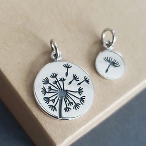 Ensemble de breloques en argent sterling, grand et petit pissenlit, bijoux mère fille, gravure à partager avec les meilleurs amis disponible, cadeau de fête des mères