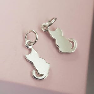 tiny sterling silver kitty cat silhouette charm cat mom gift, engravable animal Cat name, pet lover childrens jewelry